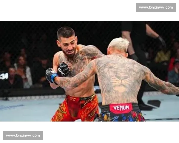 托普里亚 2 分 32 秒弑神!UFC 轻量级王座易主,奥利维拉王朝彻底终结